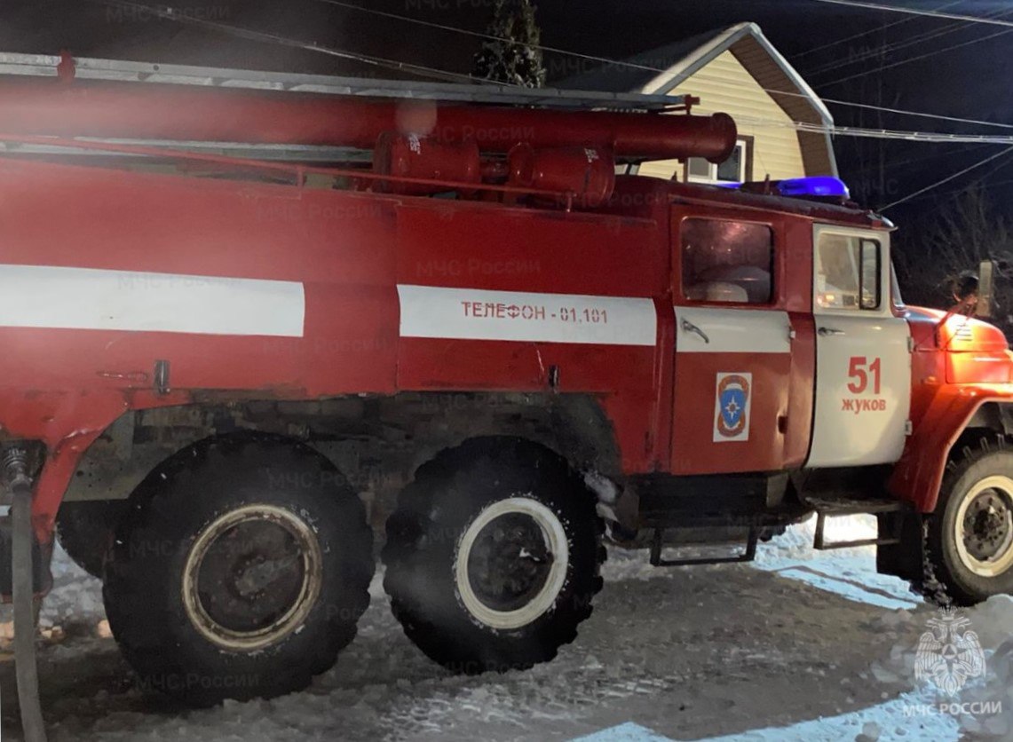 В Калужской области пожарные дважды выезжали на тушение дач