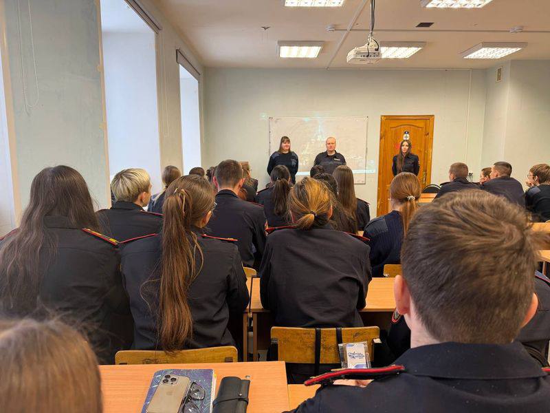 Полицейские рассказали студентам о службе в органах внутренних дел