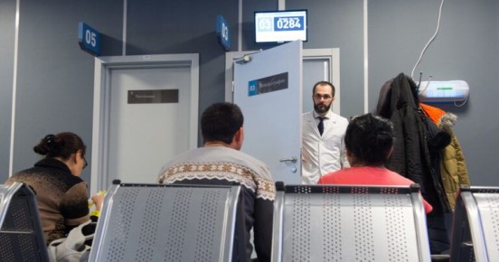 Новый пакет инициатив по миграции: медицинские проверки и наказания для иностранцев