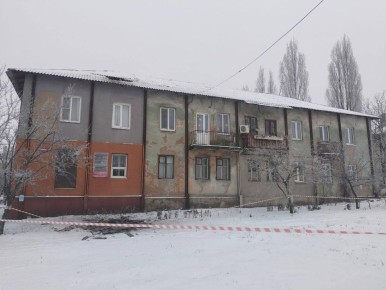 Калужские специалисты восстанавливают дом в Первомайске