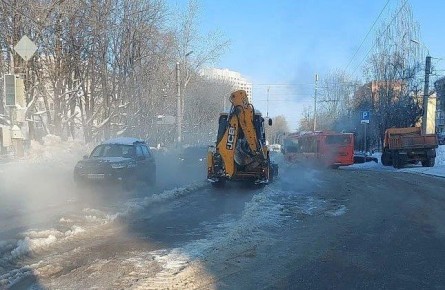 Коммунальщики Калуги объяснили причины потопа на Московской