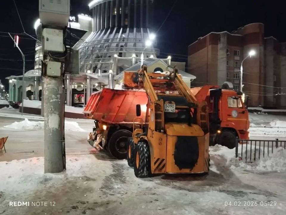 Работы по уборке снега в Калуге 4 февраля: оперативная информация Работы по уборке снега в Калуге 4 февраля: оперативная информация
