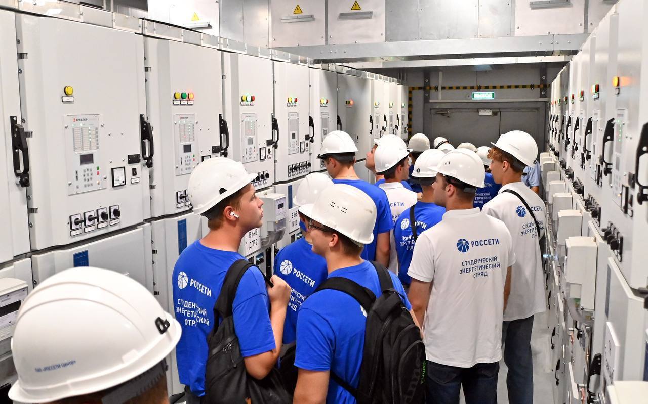 Борис Эбзеев: инвестируем в будущее, формируя кадровый потенциал компаний со школьных лет Борис Эбзеев: инвестируем в будущее, формируя кадровый потенциал компаний со школьных лет