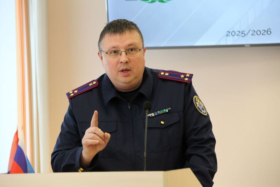 Руководитель следственного управления Марк Сергеевич Харламов поздравил студентов с Днём российской науки