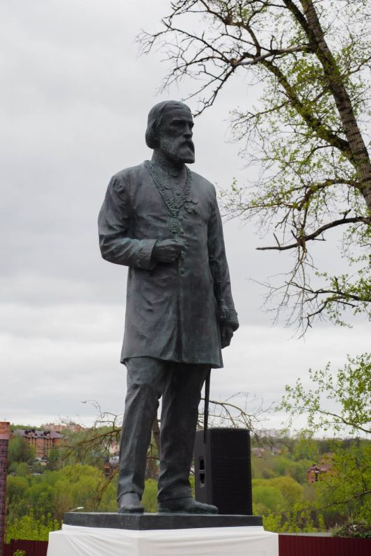 Дмитрий Денисов: Друзья!. Совсем скоро наш город отметит 200 лет со дня рождения самого знаменитого Городского Головы Калуги и мецената Ивана Ципулина