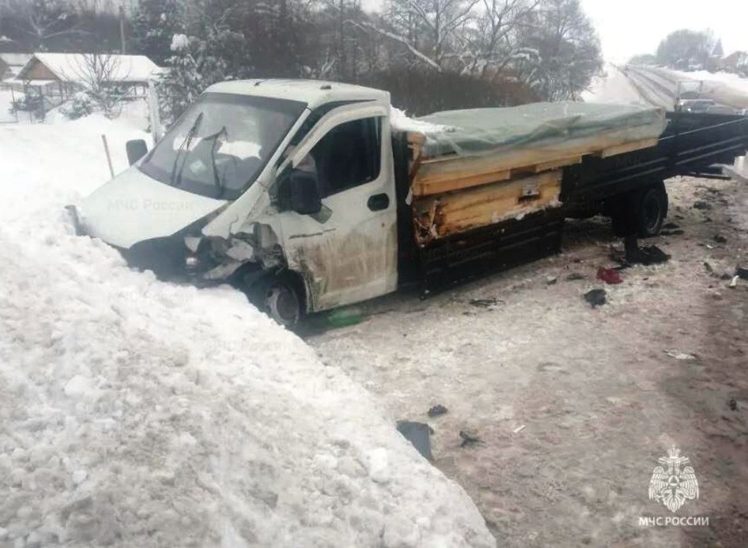 Двое человек пострадали в ДТП на встречке