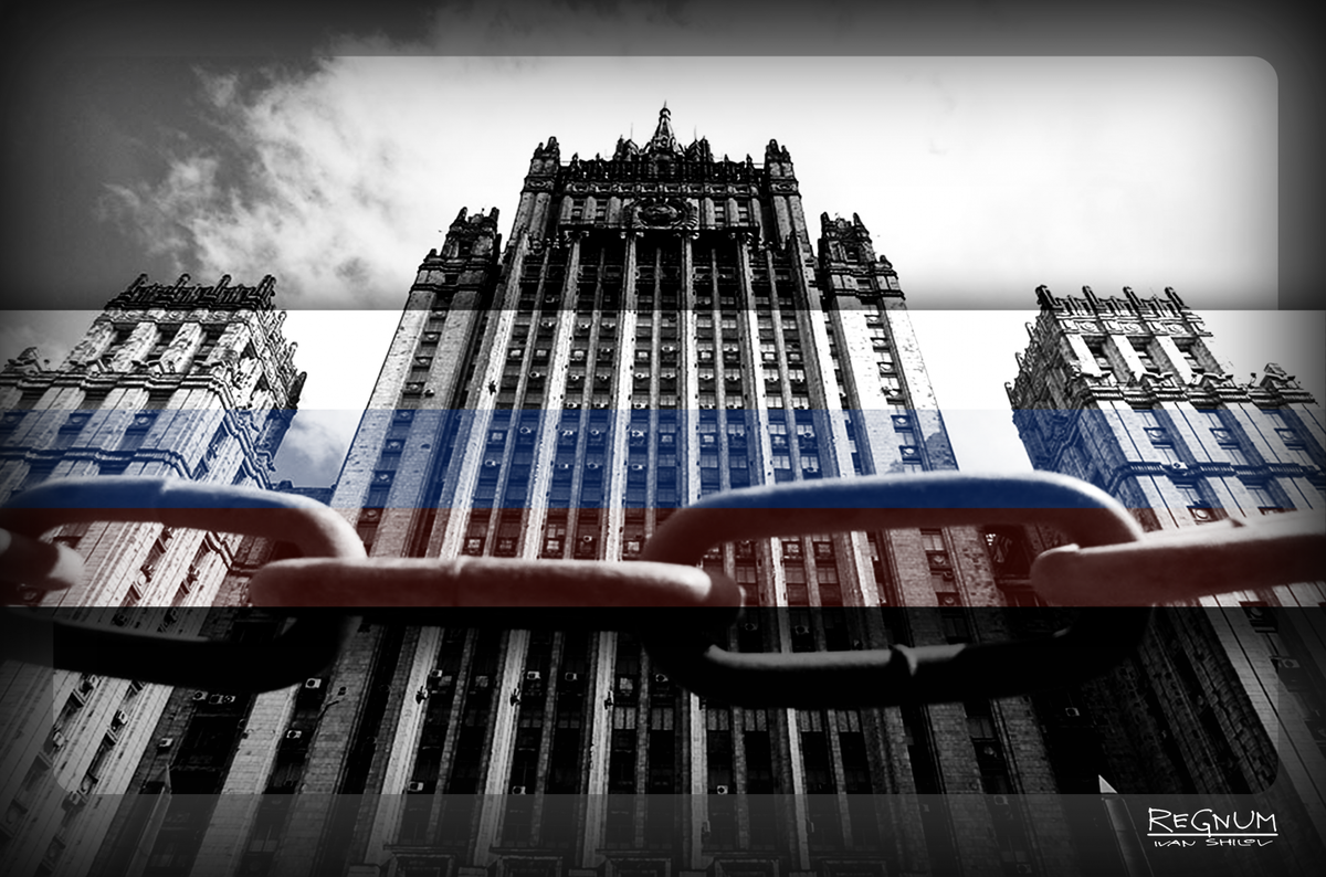 Недружественные страны закрыли 22 загранучреждения России