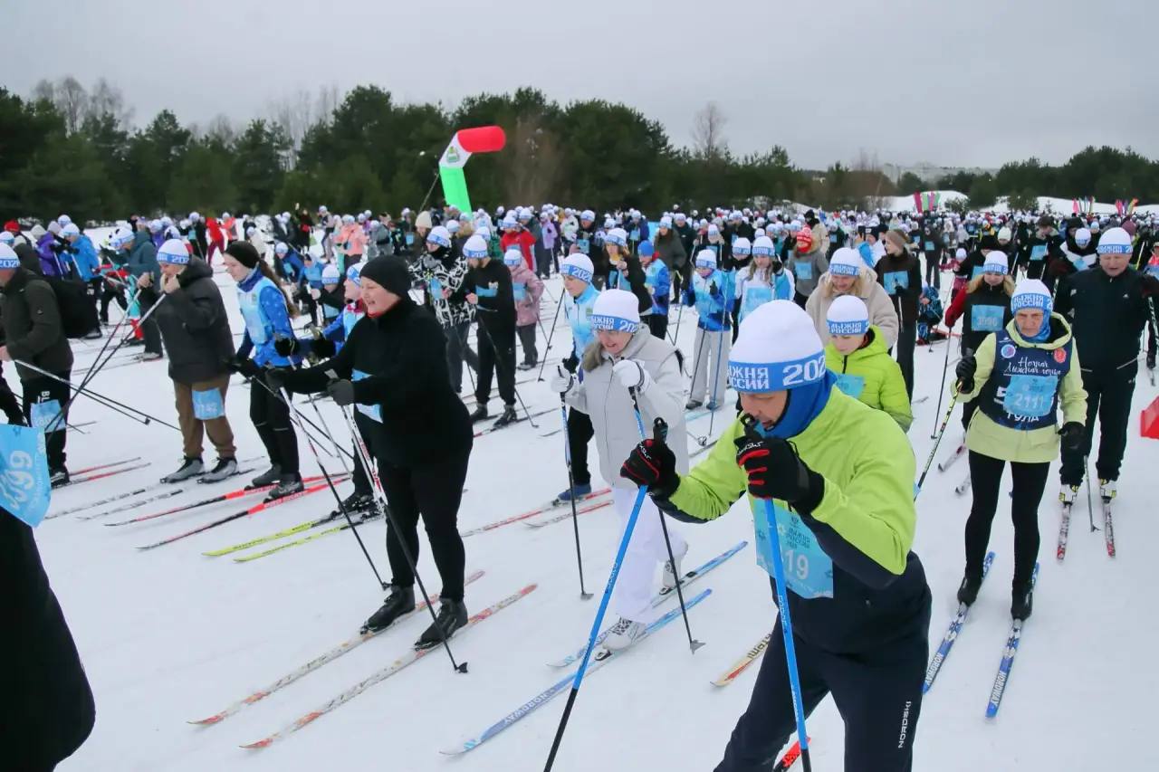 Четыре тысячи калужан приняли участие в «Лыжне России»