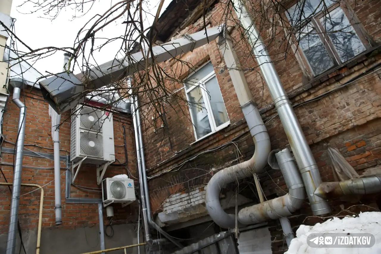 Появились подробности инцидента с обрушением крыши дома на Театральной улице в Калуге Появились подробности инцидента с обрушением крыши дома на Театральной улице в Калуге