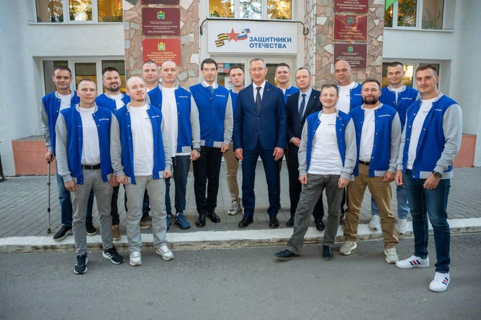 �������� ��������� ������ ������� � ��������� ������� ���������� ����� 900 �������