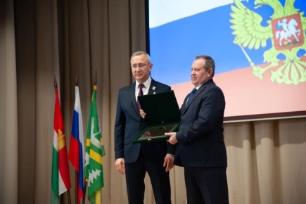 Хвастовичам вручили памятный знак «Территория партизанской славы»