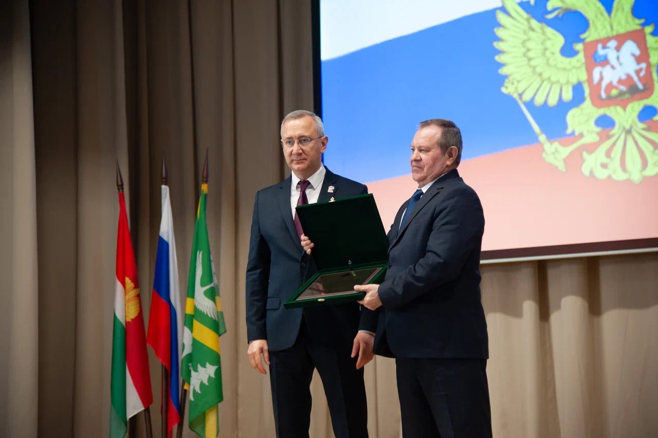 Хвастовичам вручили памятный знак «Территория партизанской славы»