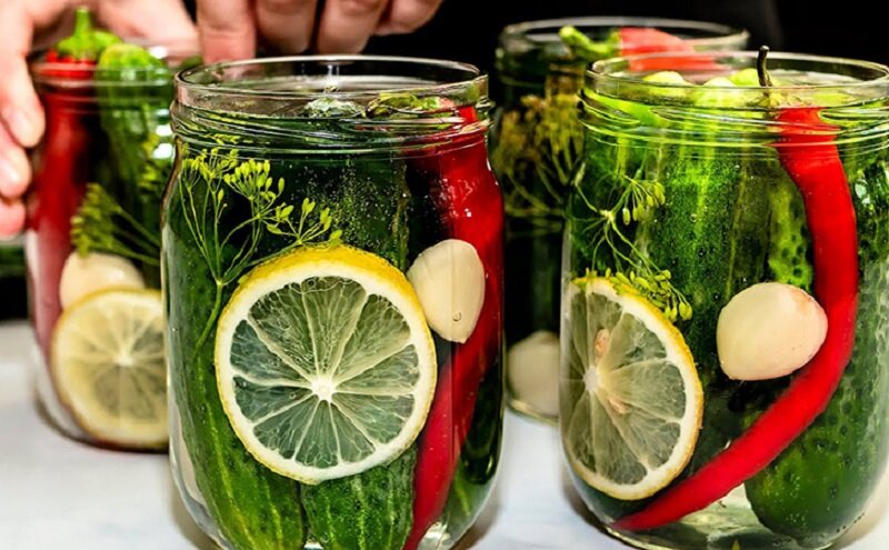 Как заготовить хрустящие огурцы без уксуса: простой рецепт