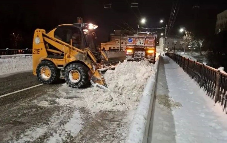 В Калуге вывезут снег с трёх улиц
