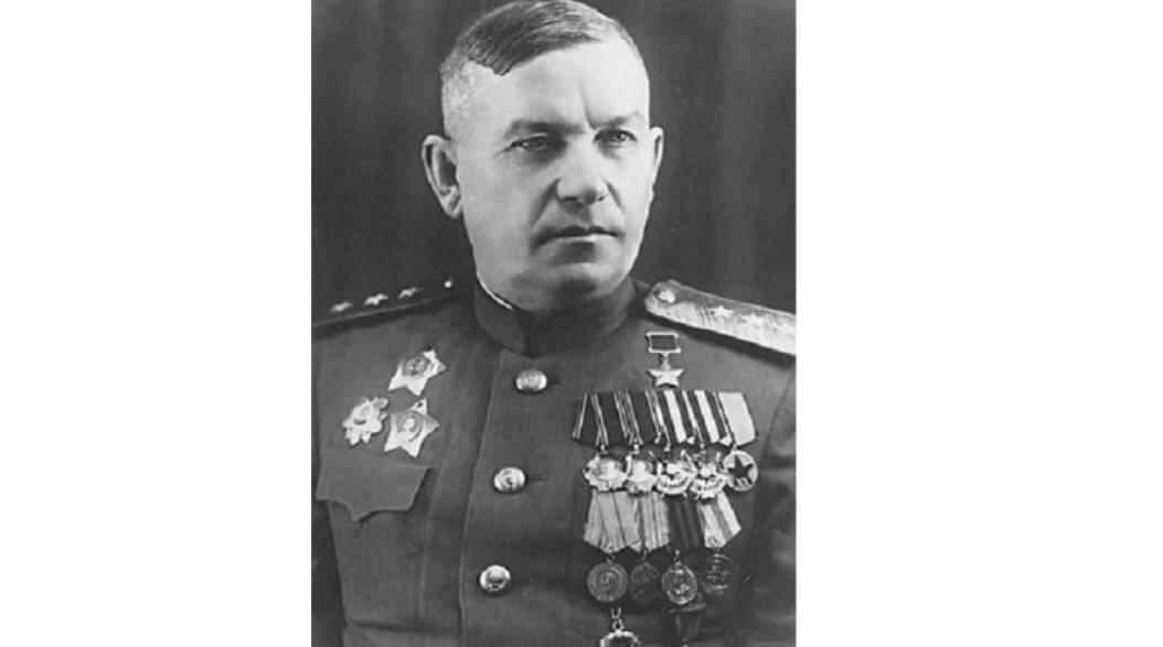 21 февраля родились Вилонов и Глаголев