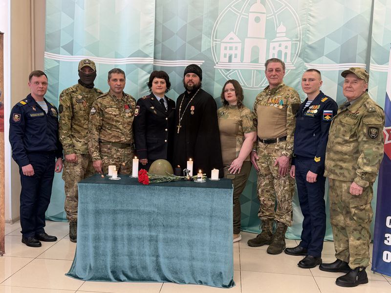 В Калуге сотрудники полиции приняли участие в акции «Неделя Мужества» В Калуге сотрудники полиции приняли участие в акции «Неделя Мужества»