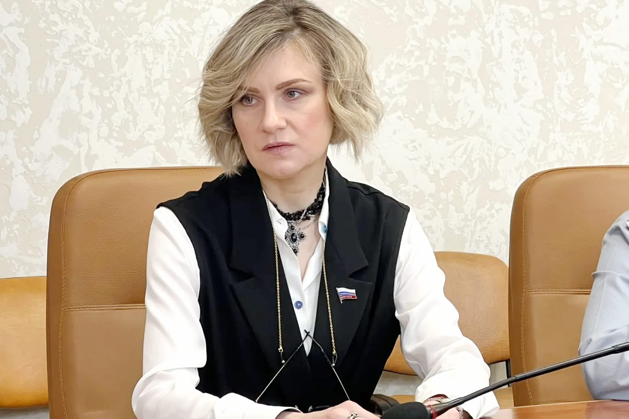 Депутат Государственной Думы Мария Бутина посетила УФСИН России по Калужской области и поздравила личный состав с Днем защитника Отечества Депутат Государственной Думы Мария Бутина посетила УФСИН России по Калужской области и поздравила личный состав с Днем защитника Отечества