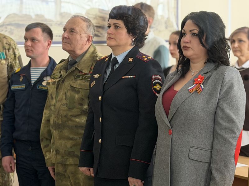 В Калуге сотрудники полиции приняли участие в акции «Неделя Мужества» В Калуге сотрудники полиции приняли участие в акции «Неделя Мужества»