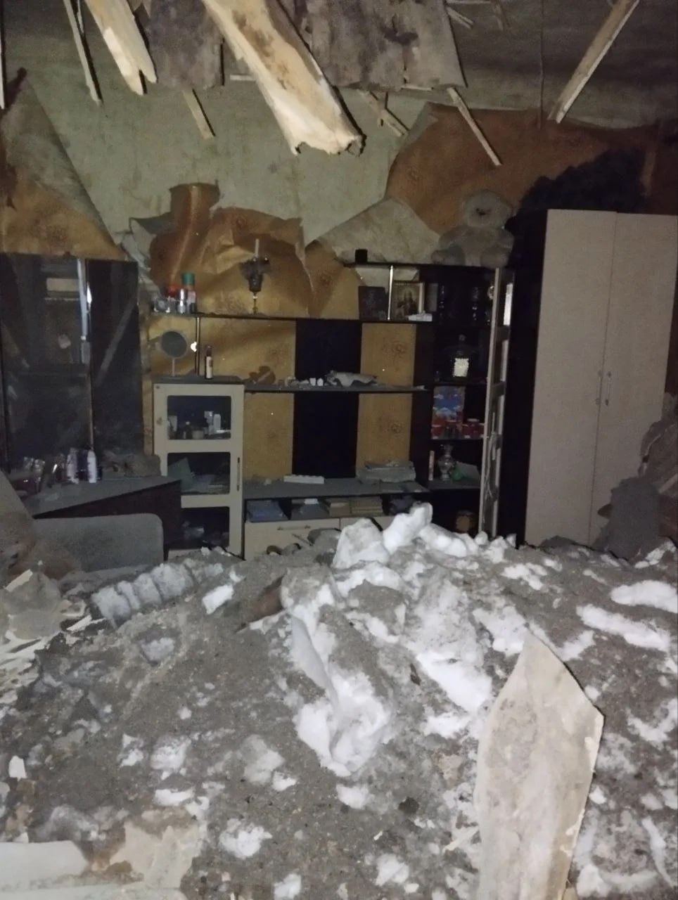 В Калуге организовали проверку после обрушения крыш двух домов В Калуге организовали проверку после обрушения крыш двух домов