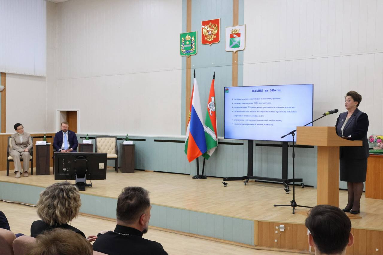 Глава Юхновского округа отчиталась о работе за год