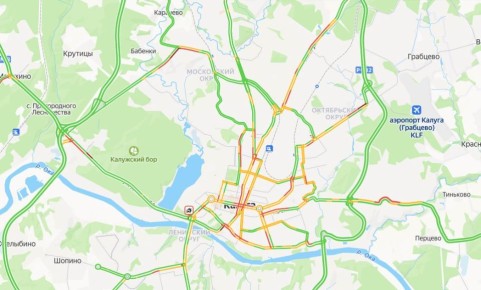 На улицах Калуги собрались утренние пробки