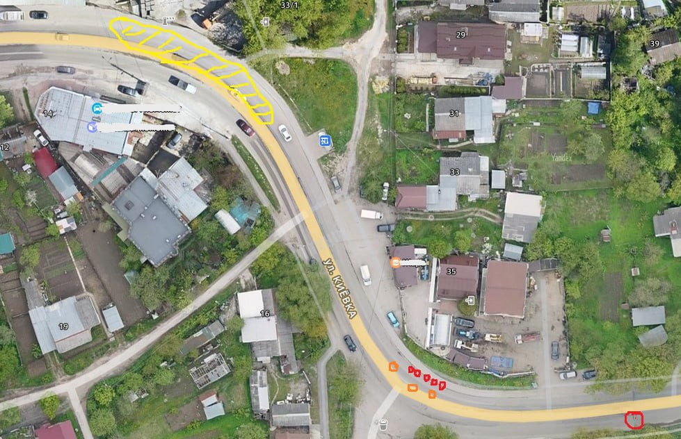 В Калуге обнаружили ямы на дороге