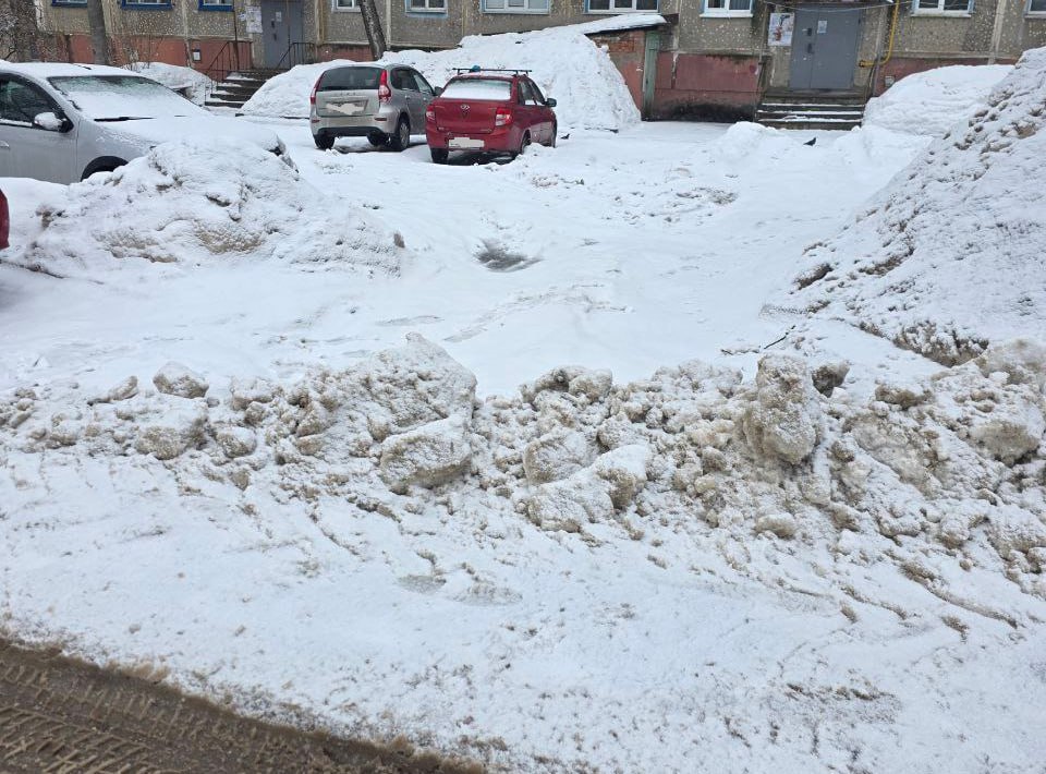 В Калуге уберут снег на улице Белинского В Калуге уберут снег на улице Белинского