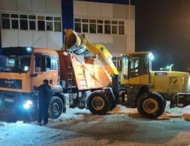 Калужан просят убрать машины с шести участков для ночной уборки снега