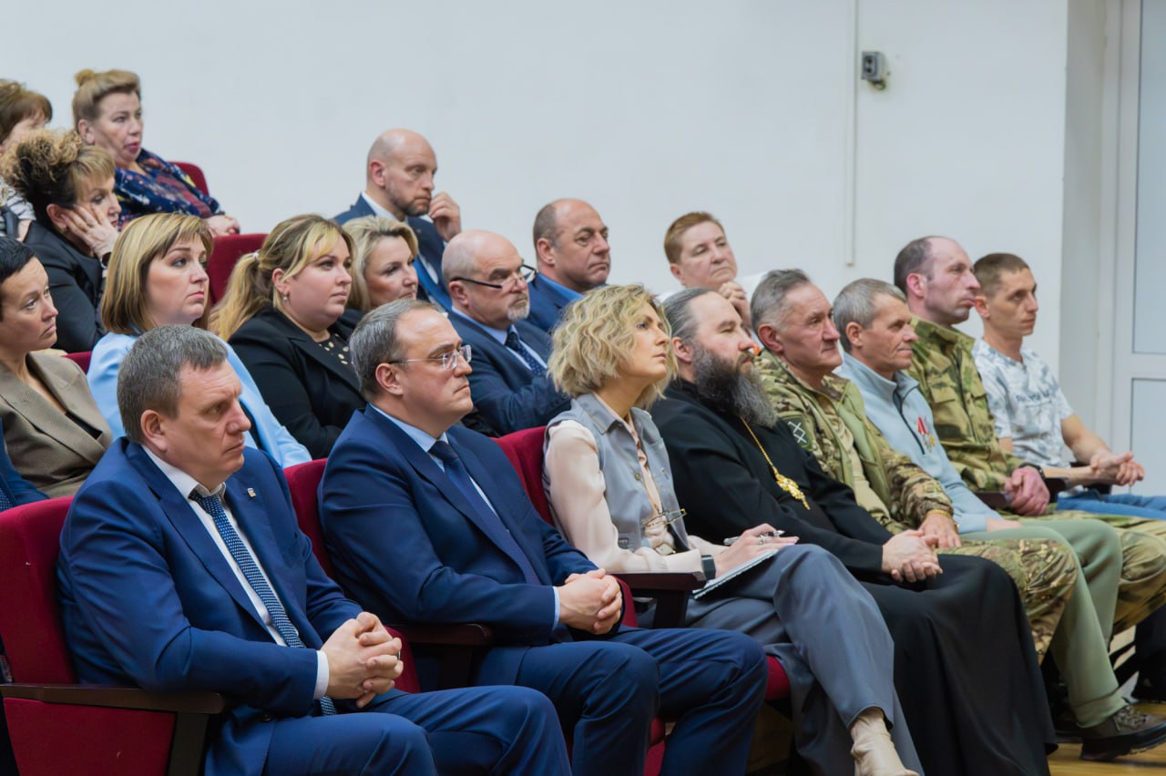 В Ульянове состоялся отчет главы округа Александра Анисимова В Ульянове состоялся отчет главы округа Александра Анисимова