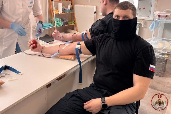 Сотрудники ОМОН «Орион» приняли участие в благотворительной акции «Я — донор» в Калуге Сотрудники ОМОН «Орион» приняли участие в благотворительной акции «Я — донор» в Калуге