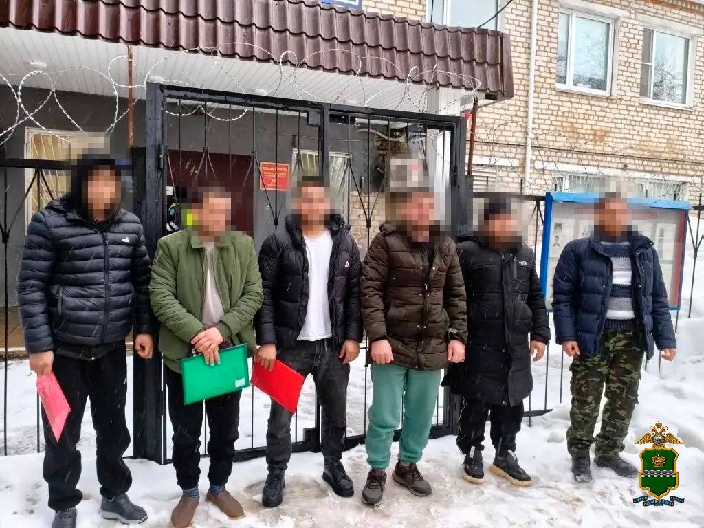 Калужские полицейские провели очередные профилактические мероприятия, направленные на соблюдение миграционного законодательства на территории г. Обнинска и Боровского муниципального округа