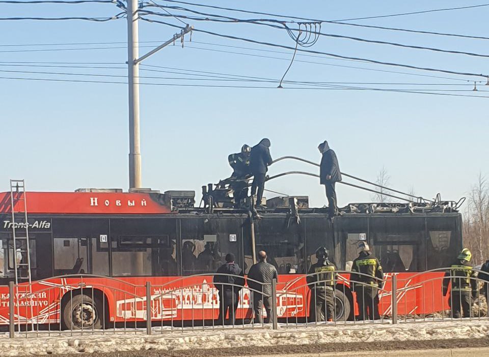 Он все же вспыхнул: Калуга вошла в список мест, где горят троллейбусы из Вологды Он все же вспыхнул: Калуга вошла в список мест, где горят троллейбусы из Вологды