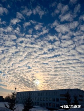 Новости дня:. ЦБ снизил ключевую ставку до 15% Более 6 часов длился личный прием губернатора Калужской области В Калуге уберут понтонный мост на реке Яченка Небо над Тарусой 19 марта