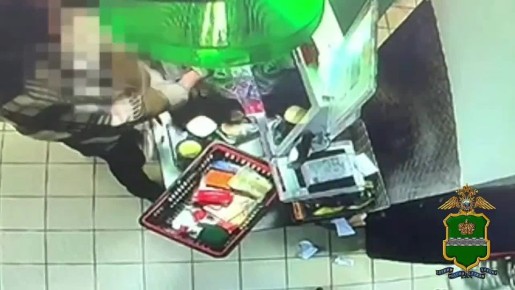 В Калуге сотрудники полиции установили местную жительницу в кражах из сетевого магазина