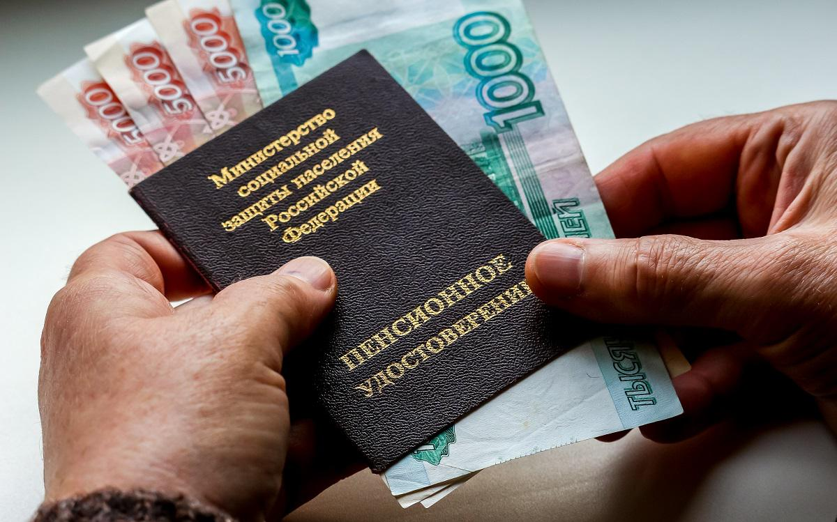 Работающим пенсионерам могут вернуть недополученные пенсии: что ожидать?