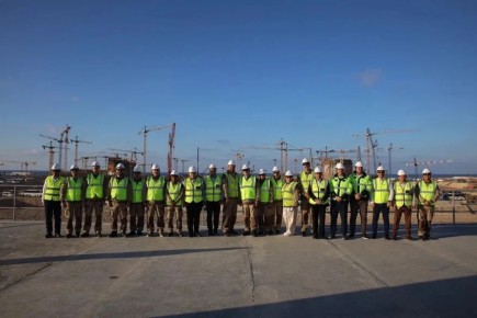 Депутат Госдумы РФ Геннадий Скляр встретился с российскими атомщиками в Египте