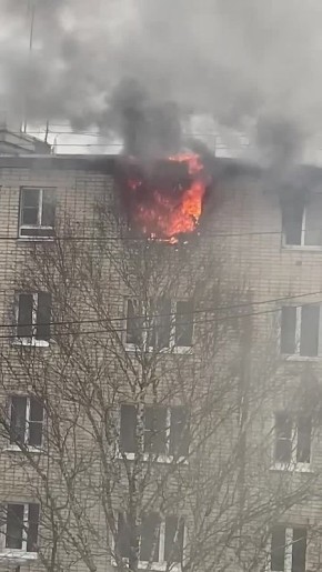 На Силикатном загорелась квартира в пятиэтажке