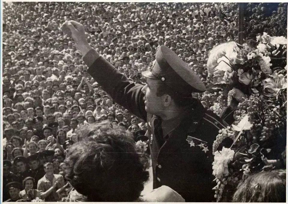 ��������� ����� ��������� ������� ��������� ������� � ���� ������������