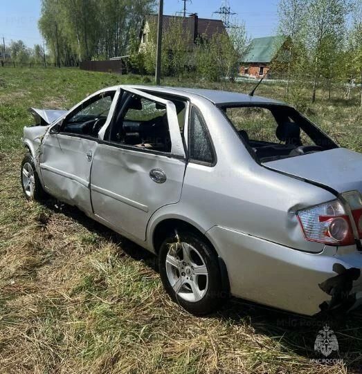 В Калуге перевернулся «Лифан» В Калуге перевернулся «Лифан»