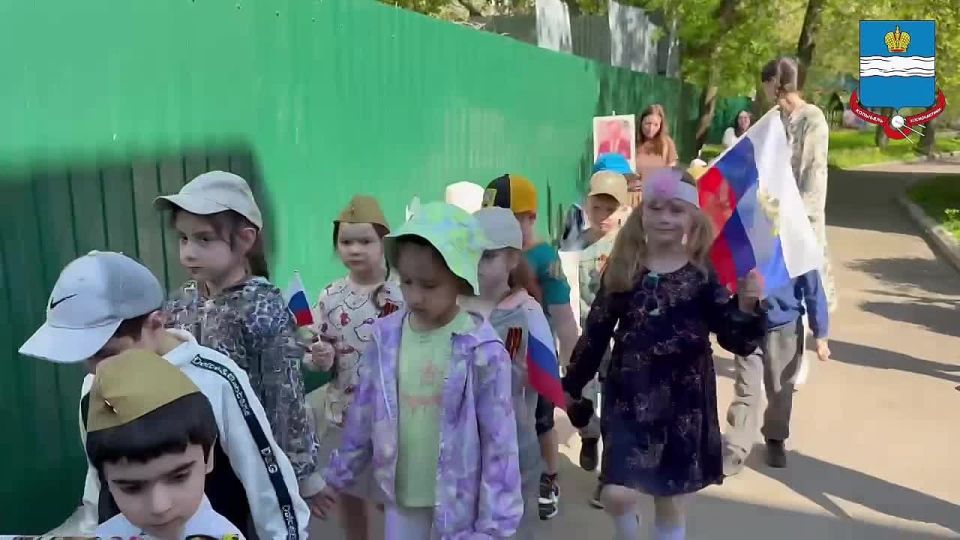 В преддверии Дня Победы в детском саду №60 «Колосок» состоялась акция «Бессмертный полк»