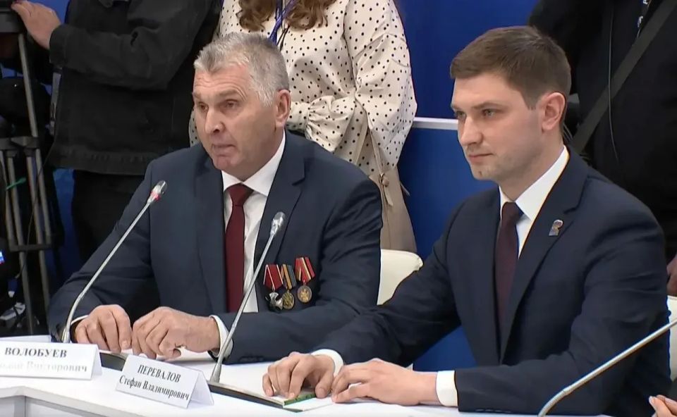 Владислав Шапша: Еще раз вернемся к триумфу нашего земляка, участника СВО Евгения Филонова на Всероссийской муниципальной премии «Служение» Владислав Шапша: Еще раз вернемся к триумфу нашего земляка, участника СВО Евгения Филонова на Всероссийской муниципальной премии «Служение»