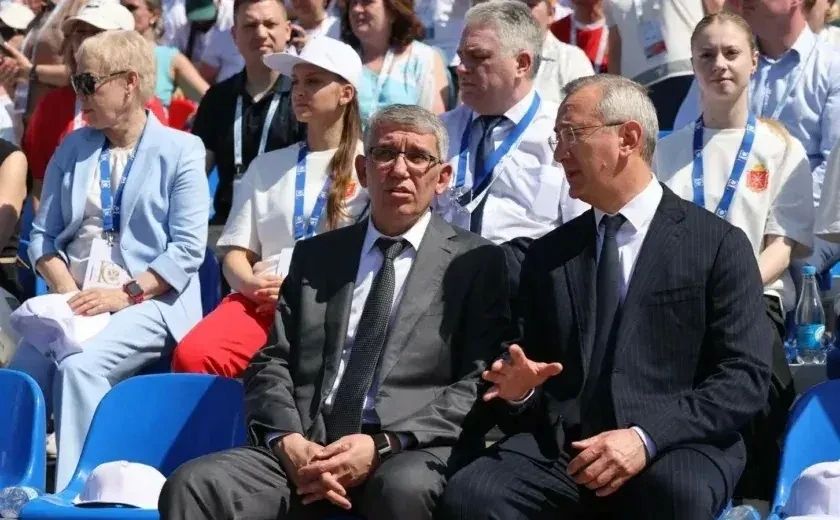 Владислав Шапша: С калужскими педагогами-физкультурниками Владислав Шапша: С калужскими педагогами-физкультурниками