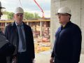 Дмитрий Денисов проверил ход строительства школы в микрорайоне Тайфун