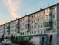 На улице Максима Горького в Калуге начали удалять аварийные деревья