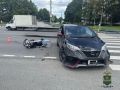 В Обнинске под колёса иномарки попал курьер на электроскутере