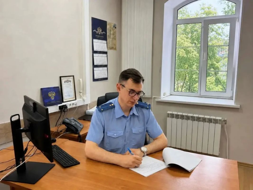 После вмешательства прокуратуры Дзержинского района инвалид обеспечен необходимыми техническими средствами реабилитации