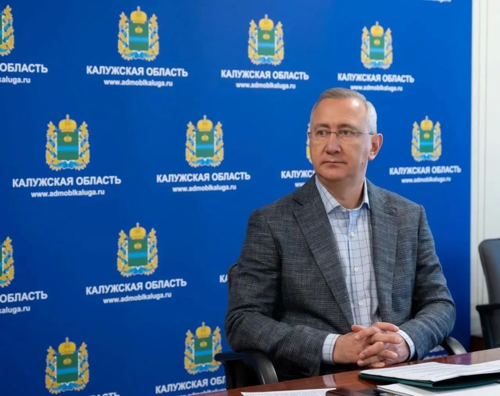 Руководитель Росреестра Олег Скуфинский и губернатор Калужской области Владислав Шапша провели совещание по исполнению поручений и указаний Президента в земельно-имущественной сфере Руководитель Росреестра Олег Скуфинский и губернатор Калужской области Владислав Шапша провели совещание по исполнению поручений и указаний Президента в земельно-имущественной сфере
