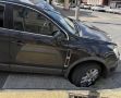 На оживленном перекрестке в Калуге машина угодила в провал