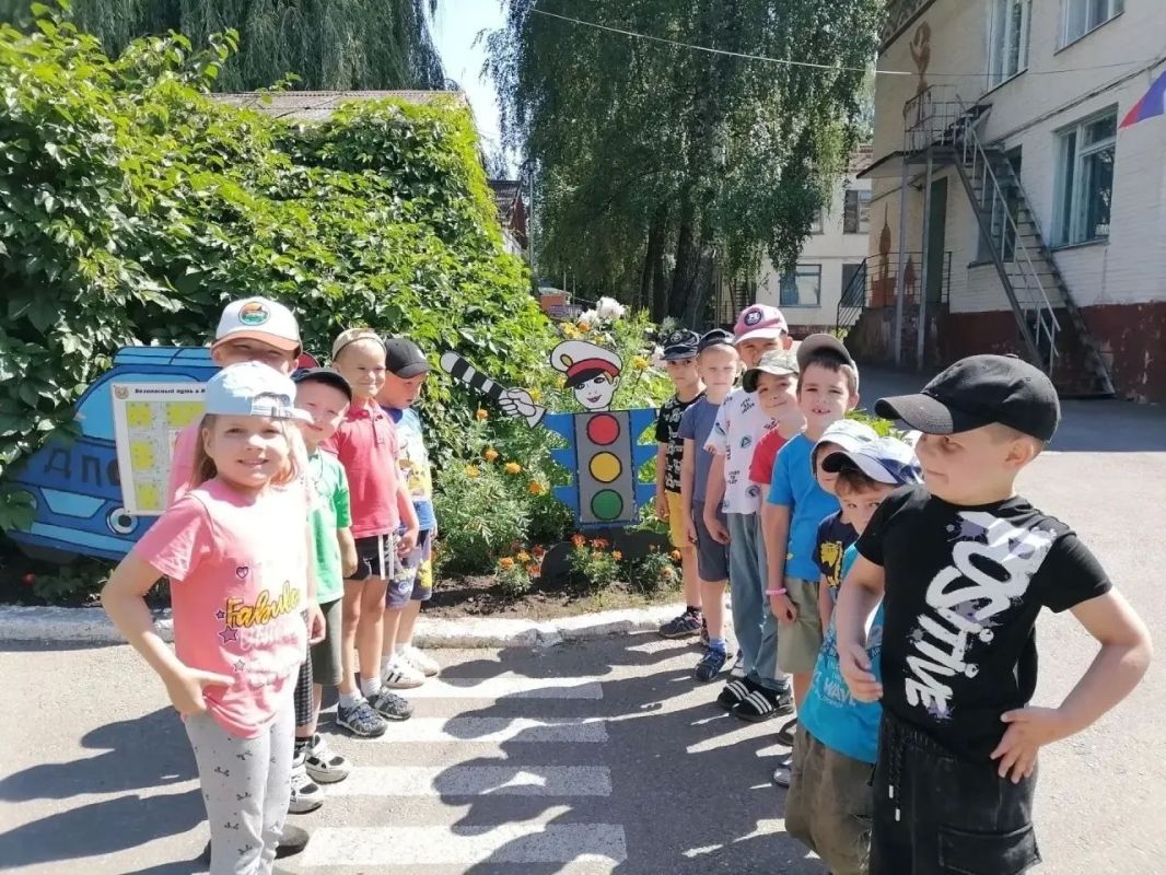 Скоро в школу: напоминаем о важности безопасности на дорогах Скоро в школу: напоминаем о важности безопасности на дорогах