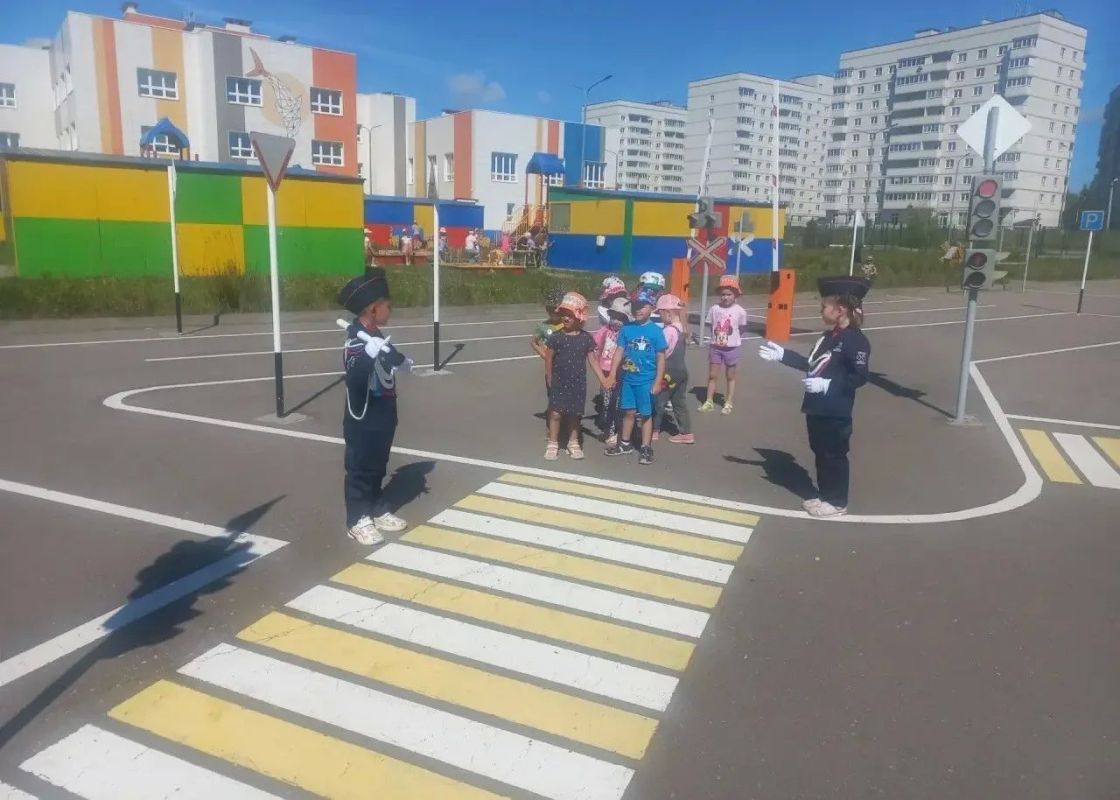 Скоро в школу: напоминаем о важности безопасности на дорогах Скоро в школу: напоминаем о важности безопасности на дорогах